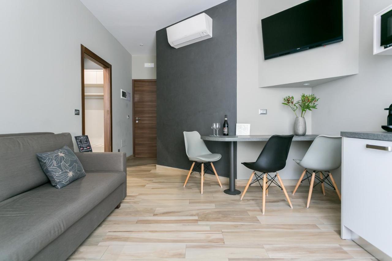 ApartHotel Durini Milano Exterior foto