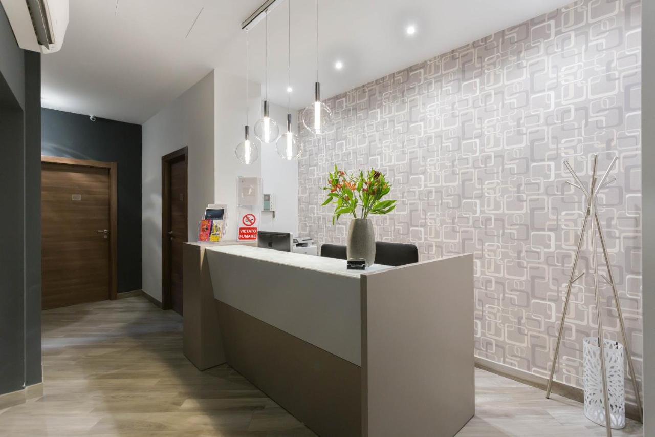 ApartHotel Durini Milano Exterior foto