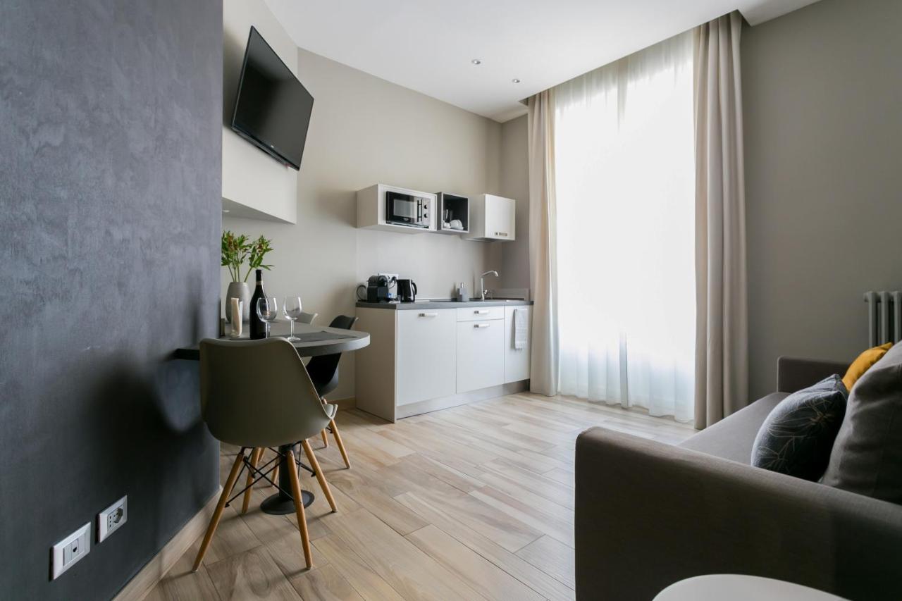 ApartHotel Durini Milano Exterior foto